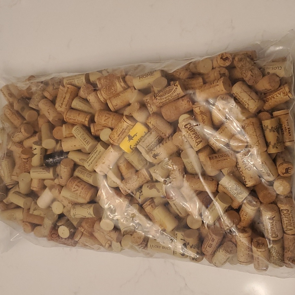 5 lb 7 ounce bag of used corks in good condition